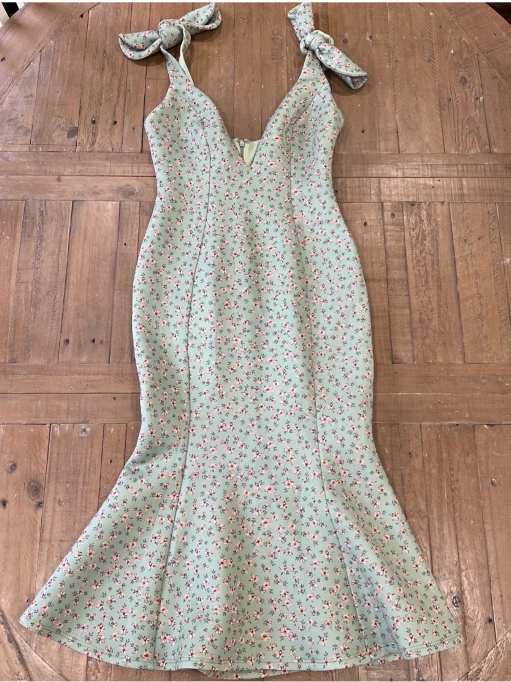 ASOS Pastel Floral Green Mermaid Dress V-neck MIDI Feminine Bows Cottagecore 4
